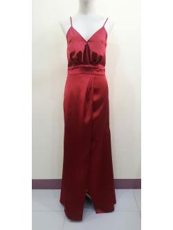 (PRE-LOVED) ชุดราตรียาวสีเเดงสายเดี่ยวคอวีกระโปรงผ่าหน้า (Size : M)