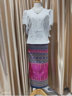 ผ้าถุงปักลายน้ำเงิน+ชมพู