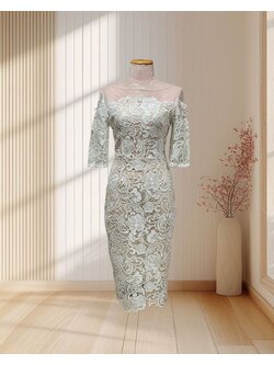 (PRE-LOVED) ราตรีสั้นสีขาวผ้าลูกไม้อกซีทรู (S)