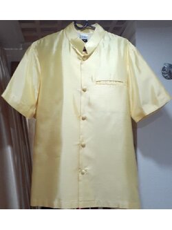 เสื้อผ้าไหมสีเหลือง 2XL