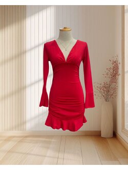 เดรสสั้นสีแดง แขนยาว รัดรูป คอวี แต่งจีบด้านข้าง ไซส์ S