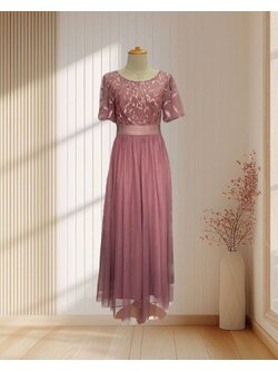 (PRE-LOVED) ราตรียาวสีม่วง ปักเลื่อมกลิตเตอร์รูปใบไม้ ไซส์ M