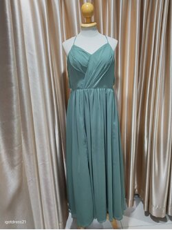 (PRE-LOVED) ชุดราตรียาวสายเดี่ยวชีฟอง สีเขียว M