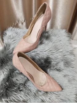 รองเท้าส้นสูงเช่า37