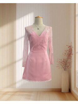 เดรสสั้นสีชมพู ผ้าลูกไม้แขนยาว ไซส์ S