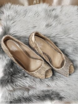 รองเท้าส้นสูงเช่า35