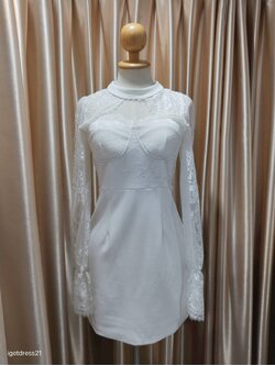 ชุดเดรสลูกไม้สั้นแขนยาวสีขาว M