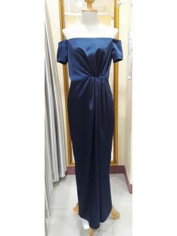 ชุดราตรียาวสีกรมท่าเปิดบ่าเอวเเต่งจีบ (Size : L)