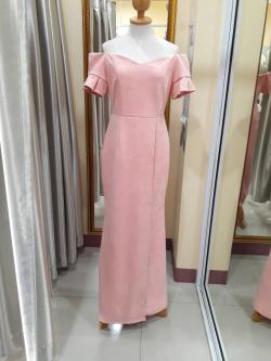 ราตรียาวปาดไหล่มีแขนผ้ากำมะหยี่สีชมพู (M)