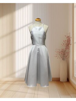 (PRE-LOVED) ชุดราตรีสั้นสีเทา(S)