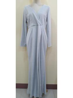 (PRE-LOVED) ชุดราตรียาวสีเงินแขนยาวผ้าgliter (Size : XL)