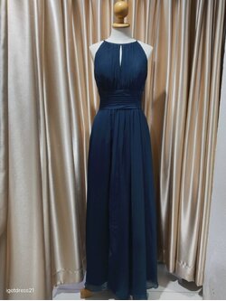 (PRE-LOVED) ชุดราตรียาวชีฟองเว้าอกสีกรม M