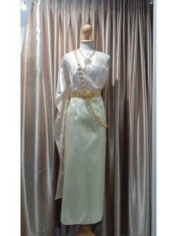 ชุดไทยสไบครีม