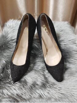 รองเท้าส้นสูงเช่า37.5