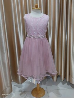 ชุดเด็กสีชมพูเอวแต่งมุก