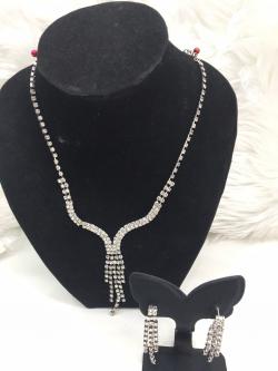 สร้อยเซ็ตเพชร