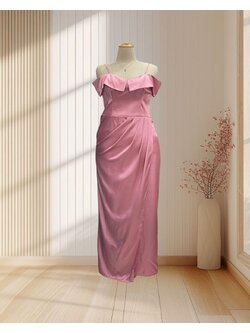 (PRE-LOVED) ราตรียาวสีชมพู สายเดี่ยว ปาดไหล่ จีบช่วงเอว ไซส์ 2XL