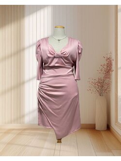 (PRE-LOVED) ราตรีสั้นสีชมพู แขนยาว อกโบว์ ผ้าเครป ไซส์ 2XL