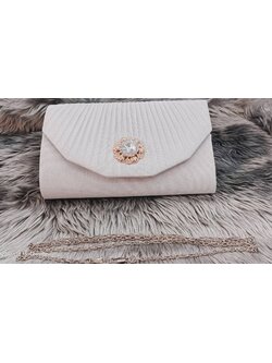 กระเป๋าคลัทซ์ ออกงาน พร้อมสายโซ่สะพายได้