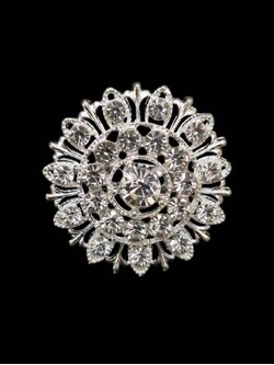 เข็มกลัดไทยสีเงิน