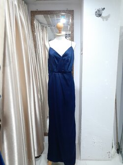 (PRE-LOVED) ชุดราตรียาวสีกรม สายเดี่ยวอกจีบ (M) มือ2