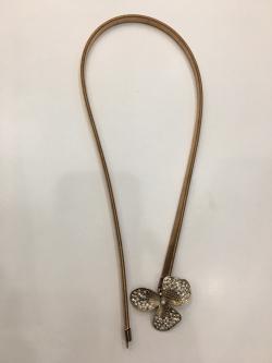 เข็มขัดสีทองดอกไม้