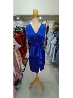 (PRE-LOVED) ราตรีสั้นสีน้ำเงินแขนกุดคอวีระบายเอว (L)