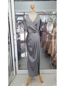 ยาวสีเทาเว้าแขนทรงนาตาลี (M)