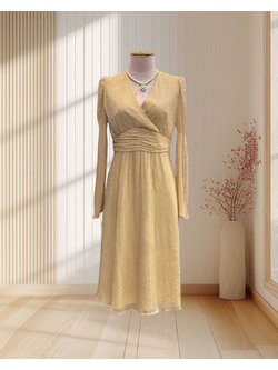 (PRE-LOVED) ราตรีสั้นสีทองแขนยาว แต่งกลิตเตอร์วิ้งๆ M