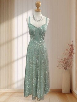 (PRE-LOVED) ราตรียาวสายเดี่ยว สีเขียวมิ้นท์ แต่งผ้ามุ้งกลิตเตอร์วิ้งค์ๆ ฟีลแกสบี้ ผู้ดีอังกฤษ ไซส์ M