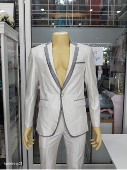 ชุดสูทสีขาวแถบเทาผ้าเงา L (AU)
