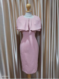 (PRE-LOVED) ชุดราตรีสั้นคลุมไหล่สีโอโรส M