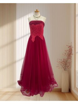 (PRE-LOVED) ยาวแดงเกาะอกโปรงผ้ามุ้งสานหลัง (M)