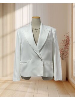 (PRE-LOVED) เสื้อสูทผู้หญิงสีขาว ไซส์ 3XL