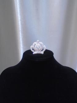 หวีเสียบมงกุฎ