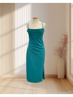 (PRE-LOVED) เดรสสั้นสีเขียว สายเดี่ยว จีบเอว ผ้ายืด ไซส์ S