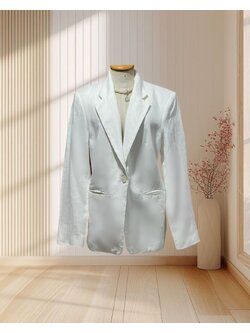 (PRE-LOVED) เสื้อสูทผู้หญิงสีขาว ไซส์ XL