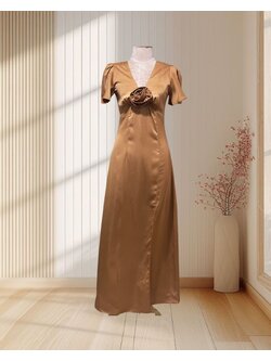 (PRE-LOVED) ชุดราตรียาวคอวีมีแขนสีน้ำตาล S