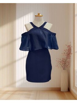 (PRE-LOVED) ราตรีสั้นสีกรม เปิดไหล่ ระบายผ้าแก้ว ไซส์ S