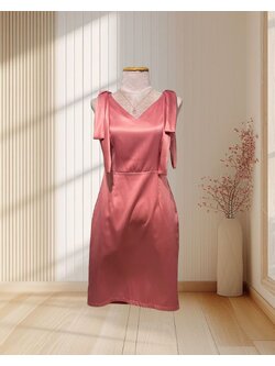 (PRE-LOVED) ราตรีสั้นแขนกุดโบว์ยาวที่ไหล่2ข้าง S