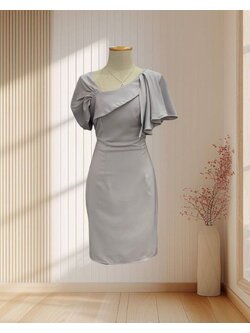 ราตรีสั้นสีเทา บ่าเฉียง โอบแขน กระโปรงทรงสอบ ไซส์ L