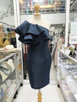 (PRE-LOVED) ราตรีสั้นสีกรมผ้าไหมไหล่เฉียงระบาย (S)