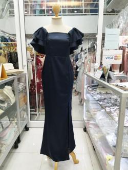 (PRE-LOVED) ราตรียาวสีกรมปาดไหล่ระบายแขน(S)