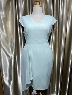 (PRE-LOVED) ราตรีสั้นสีเขียว จีบข้าง (3XL)