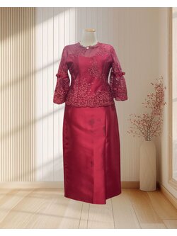 ชุดคุฯแม่สีแดง ผ้าลูกไม้ แต่งโบว์ที่แขน +กระโปรงยาวผ้าไหมเทียม ไซส์ 2XL