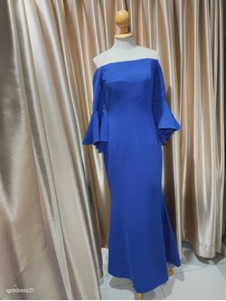 (PRE-LOVED) ชุดราตรียาวปาดไหล่แขนยาว สีน้ำเงิน L