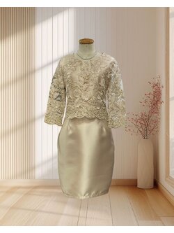 (PRE-LOVED) ชุดเดรสแม่เจ้าสาวสีทอง ปักผ้าลูกไม้ ไซส์ M