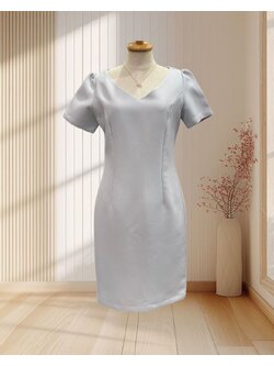 (PRE-LOVED) เดรสสั้นสีฟ้า มีแขน คอวี ไซส์ L