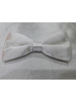 หูกระต่ายผู้ชายสีขาวผ้าเงา