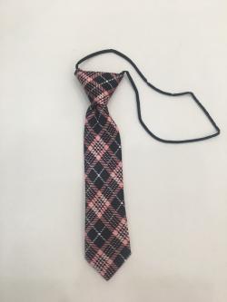 เนคไทเด็กเล็กดำแถบชมพูอมส้ม